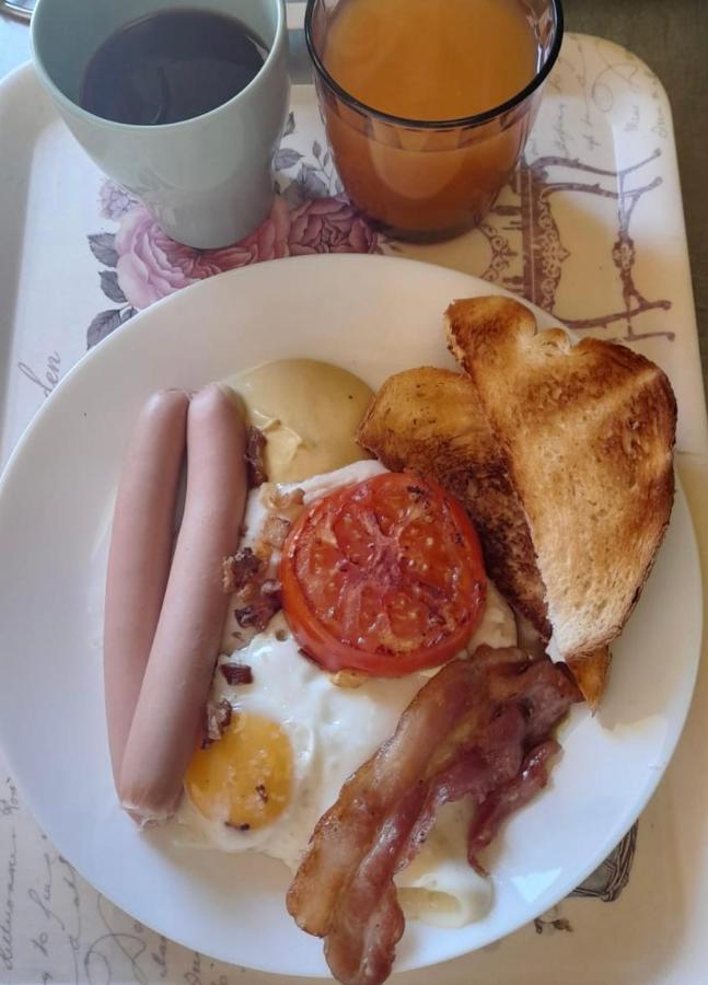 Artmotel & Bistro Hateg Bagian luar foto