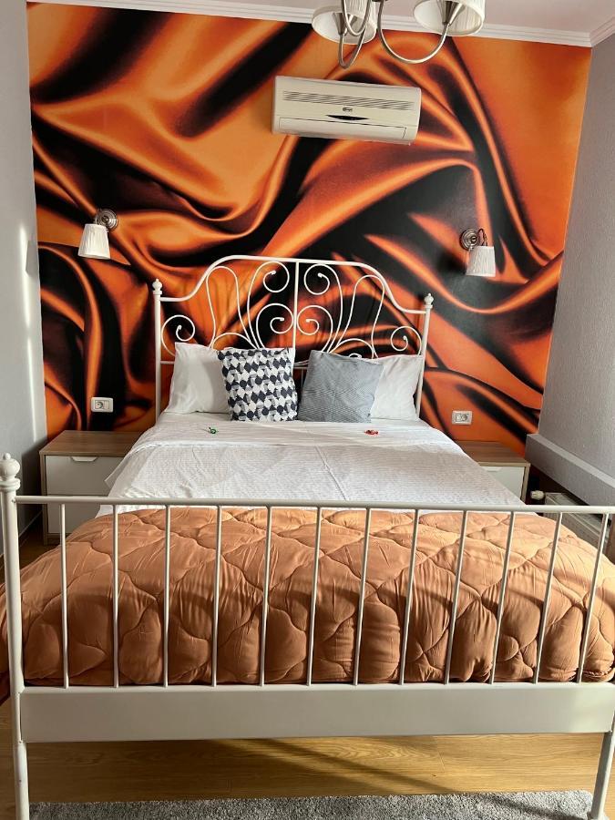 Artmotel & Bistro Hateg Bagian luar foto